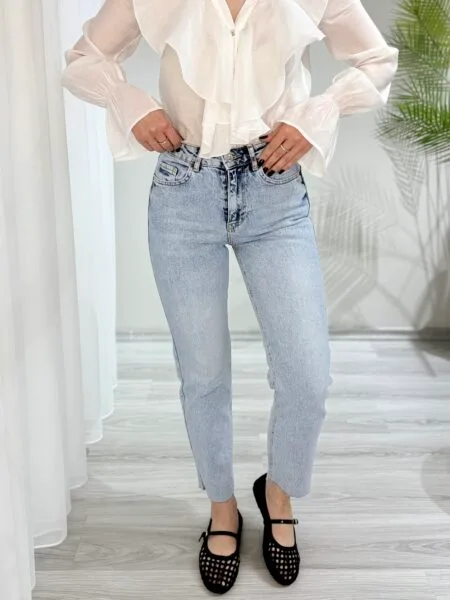 Açık Mavi Boy Fit Kesik Paça Jean