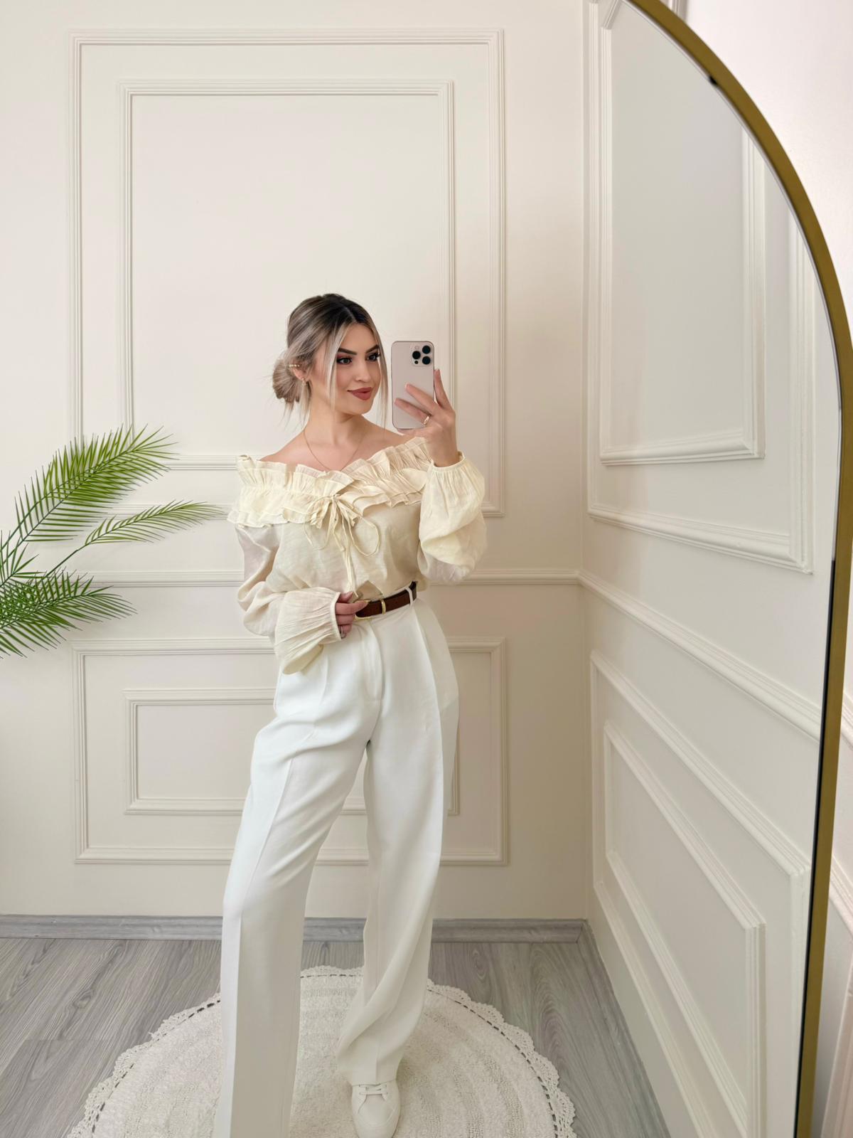 Volanlı Krem Gömlek 3 Volanlı Krem Gömlek - Görsel 3