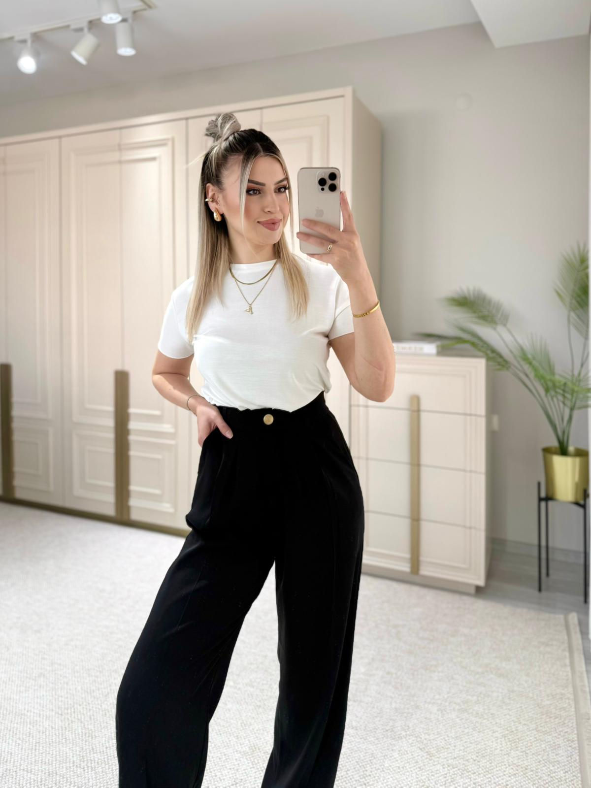 Siyah Gold Düğme Detaylı Palazzo Pantolon 2 Siyah Gold Düğme Detaylı Palazzo Pantolon - Görsel 2