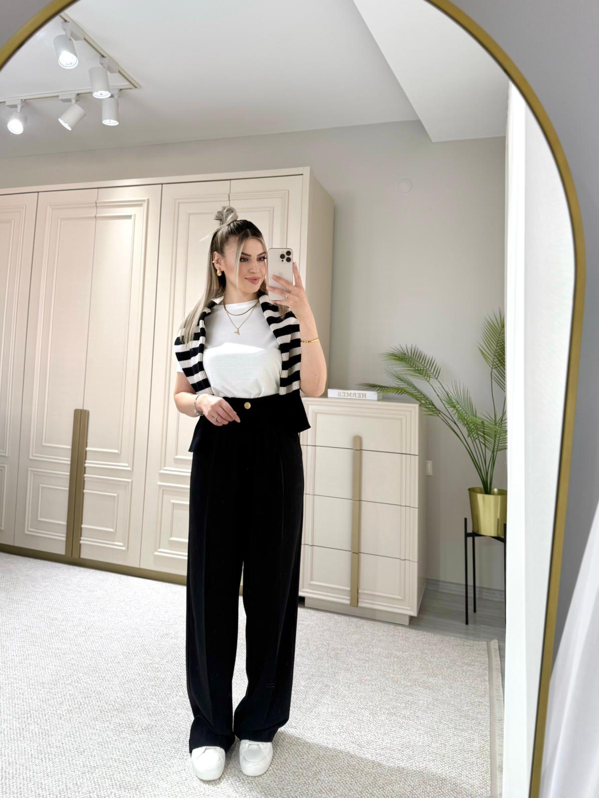 Siyah Gold Düğme Detaylı Palazzo Pantolon 5 Siyah Gold Düğme Detaylı Palazzo Pantolon - Görsel 5