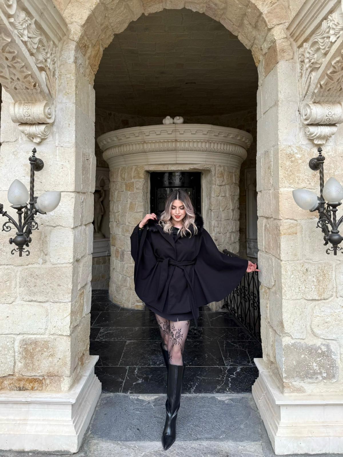 Darking Siyah Kuşaklı Kürklü Panço 4 Darking Siyah Kuşaklı Kürklü Panço - Görsel 4