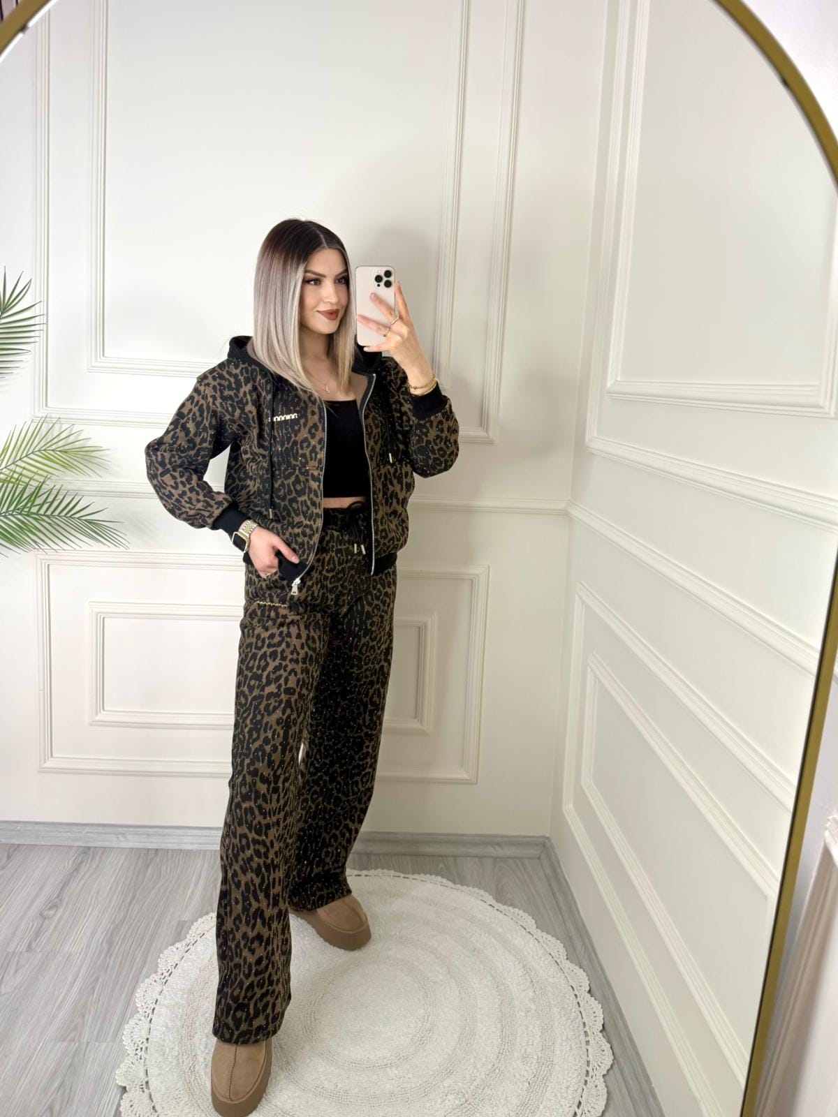 M*U Taş İşlemeli Kapşonlu Leopar Takım 3 M*U Taş İşlemeli Kapşonlu Leopar Takım - Görsel 3