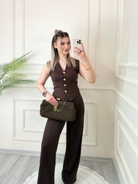 Kahve ZR Marka Gold Düğmeli Yelekli Takım