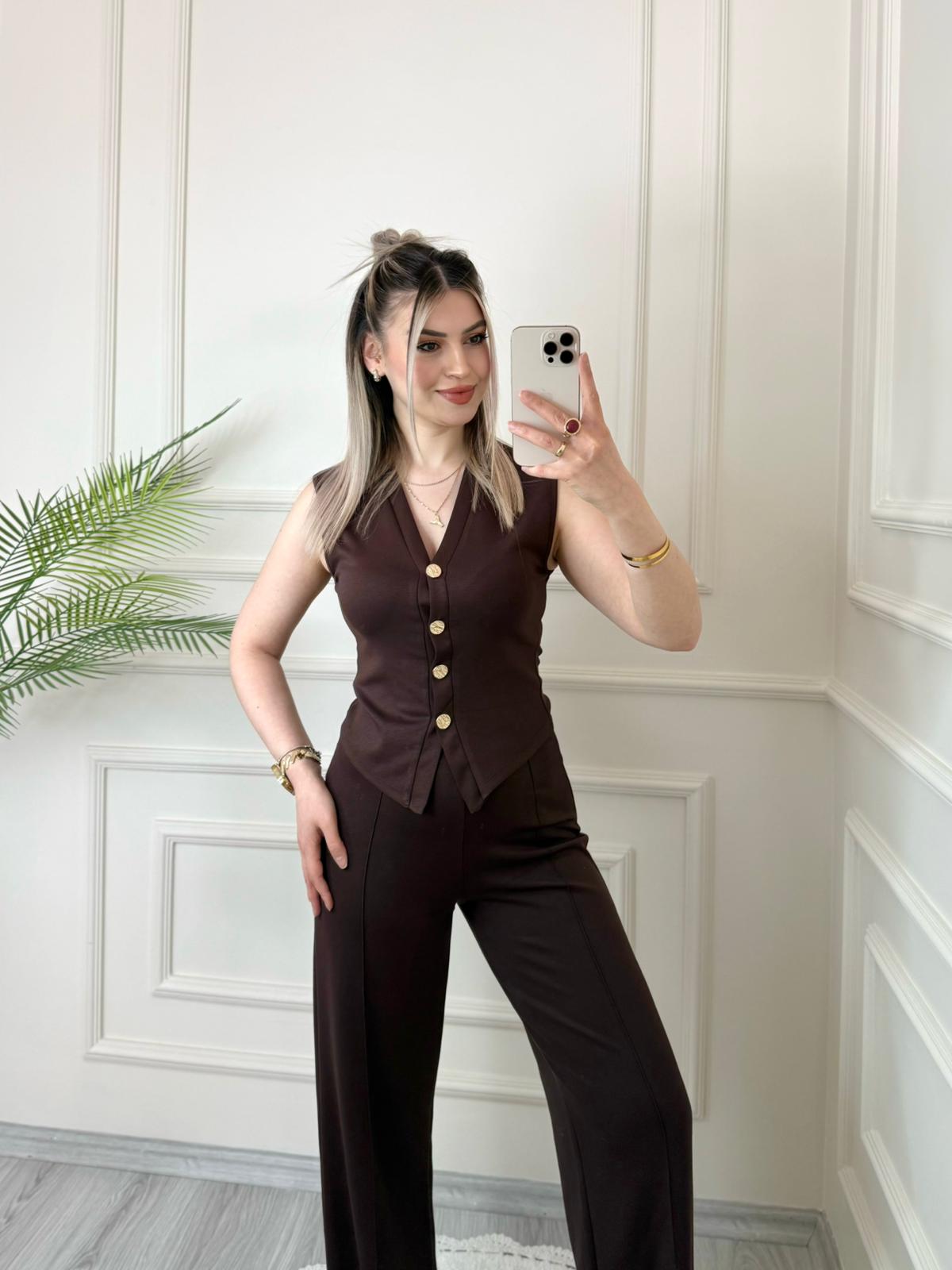 Kahve ZR Marka Gold Düğmeli Yelekli Takım 3 Kahve ZR Marka Gold Düğmeli Yelekli Takım - Görsel 3