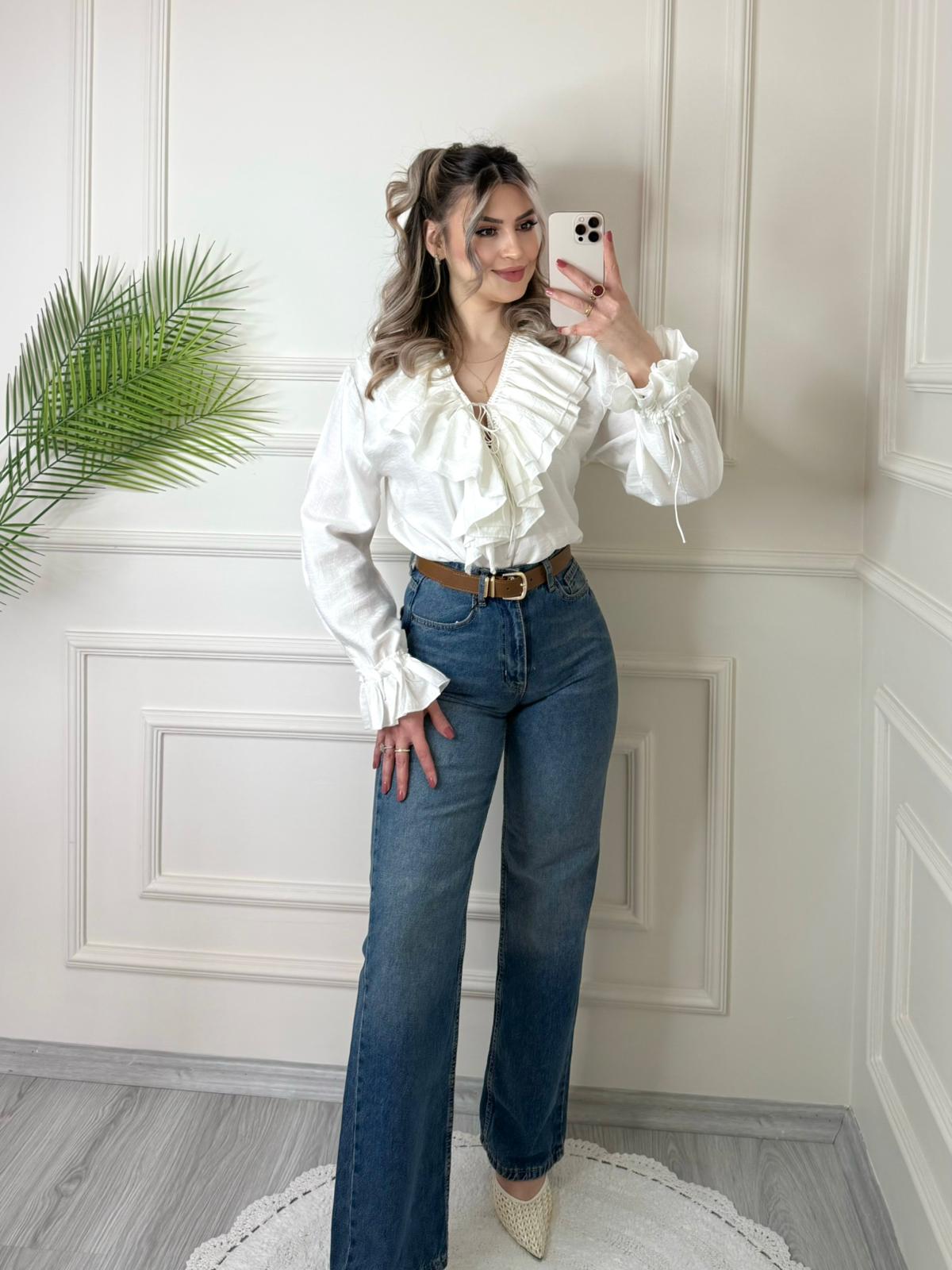 Beyaz ZR Marka Volanlı Gömlek 1 Beyaz ZR Marka Volanlı Gömlek