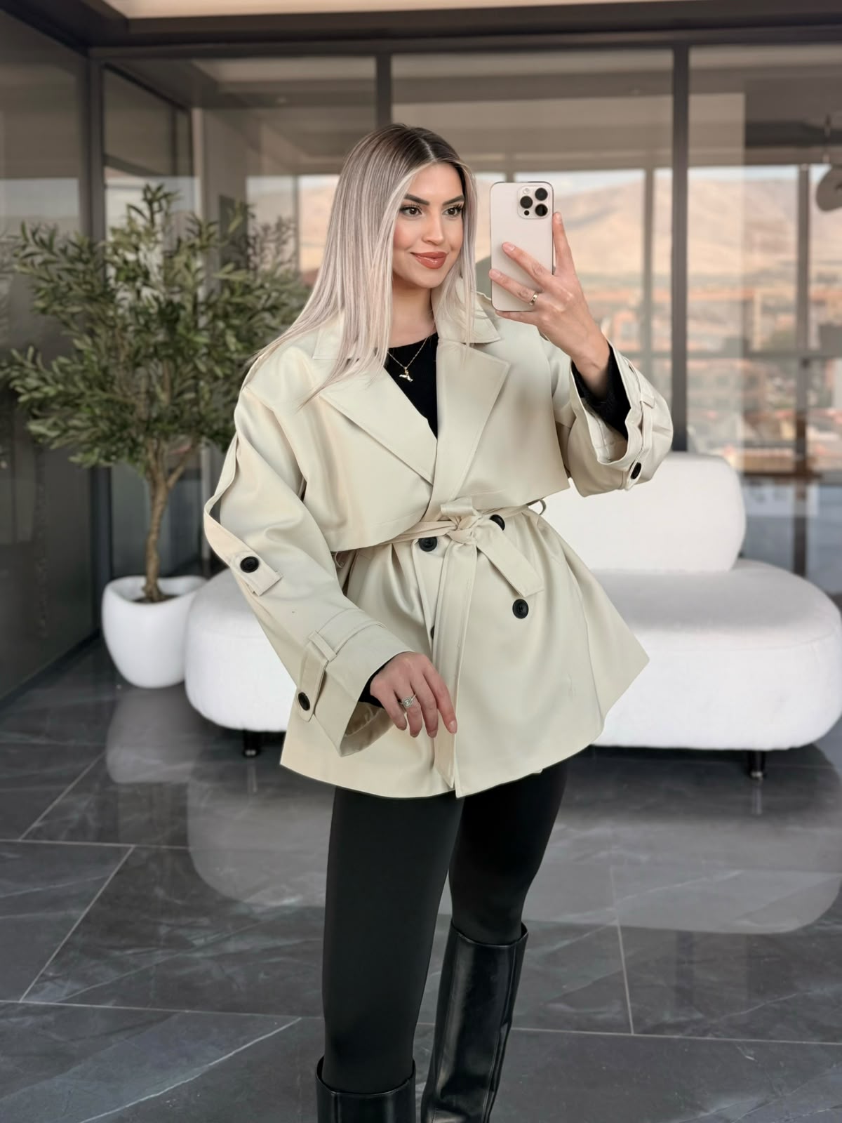 Kuşaklı Kısa Trenç 3 Kuşaklı Kısa Trenç - Görsel 3