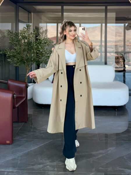 Bej Lucky Düğme Detaylı Oversize Trençkot